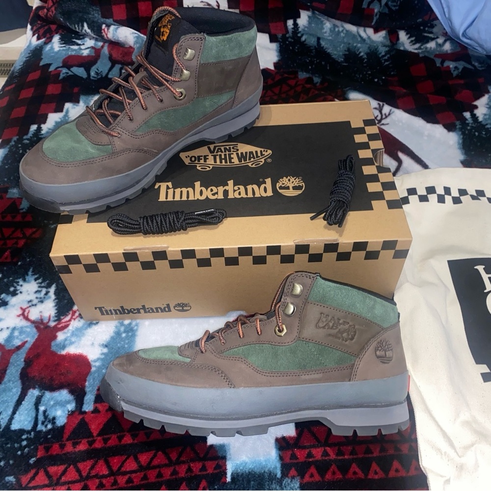 Mens 9m Vans/timberland 50th anniversary of half cab and euro hiker
